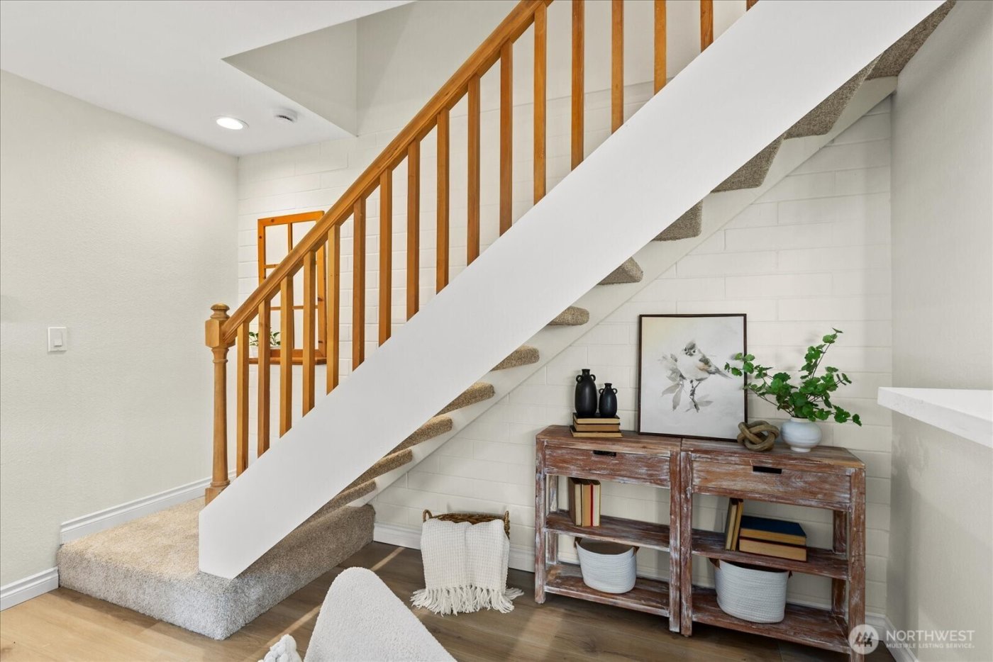 410 214th Street SW #B, Bothell, WA 98021