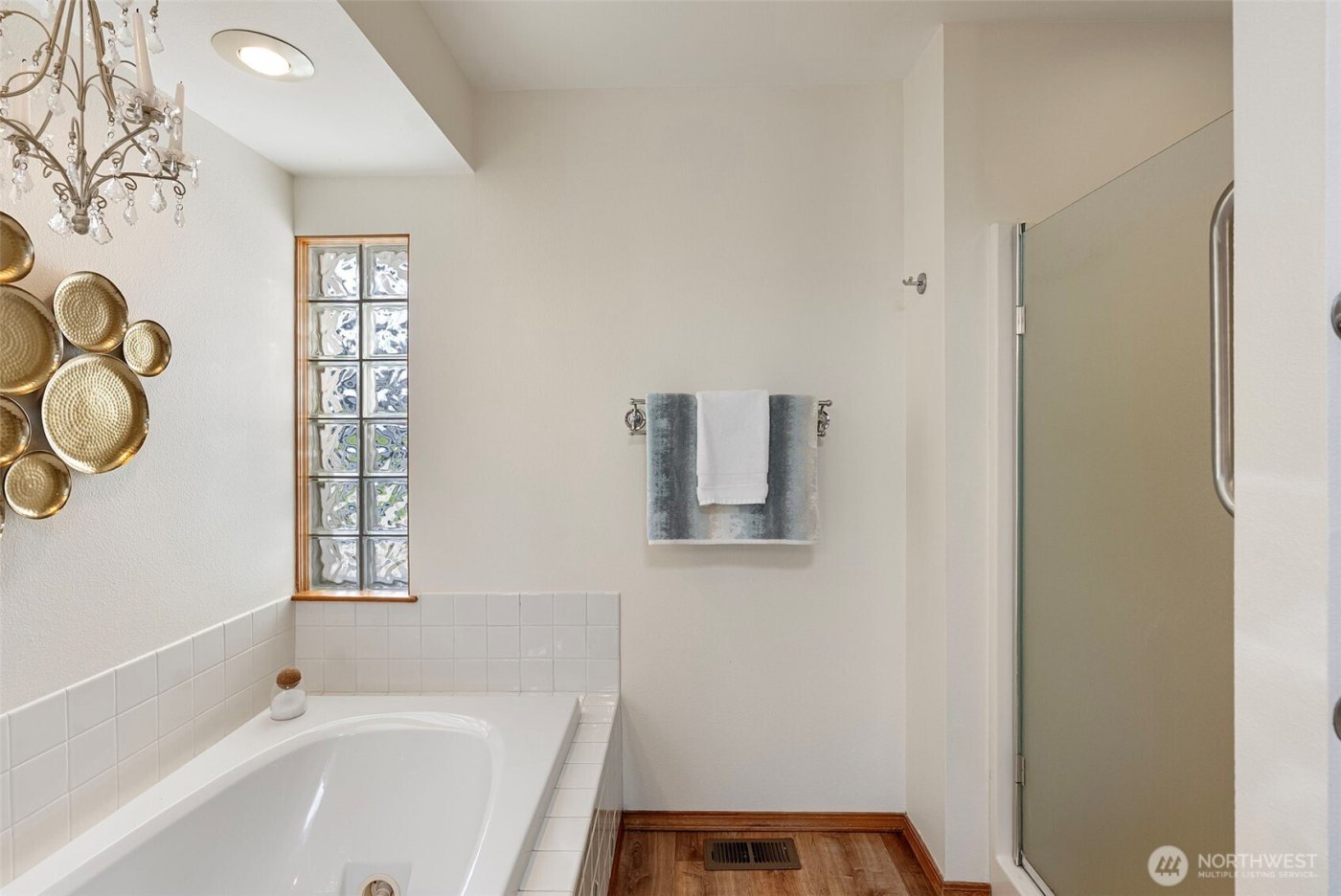 7331 E Center Street , Port Orchard, WA 98366