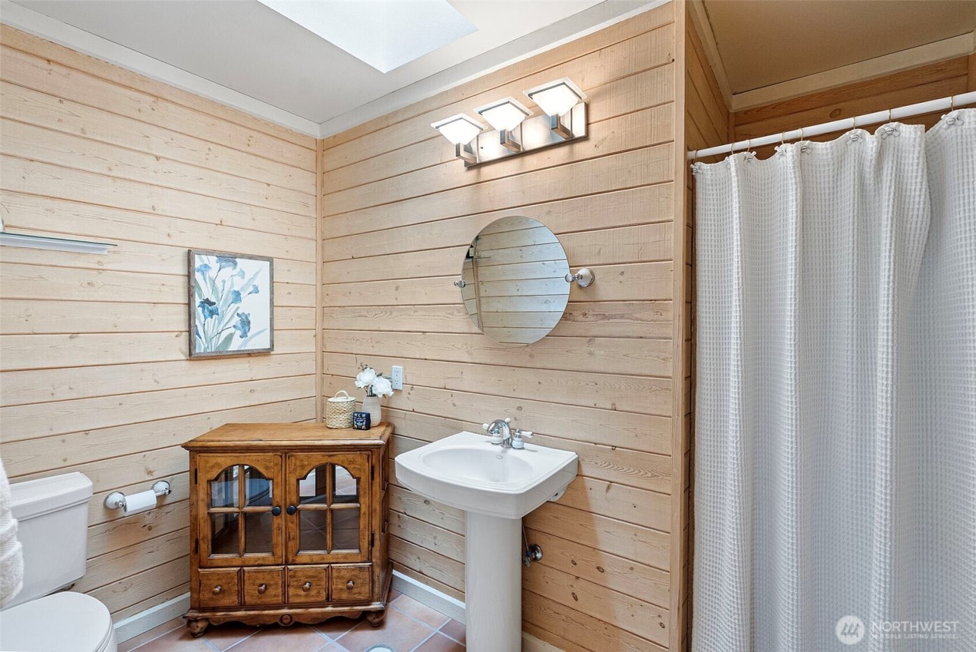 7331 E Center Street , Port Orchard, WA 98366