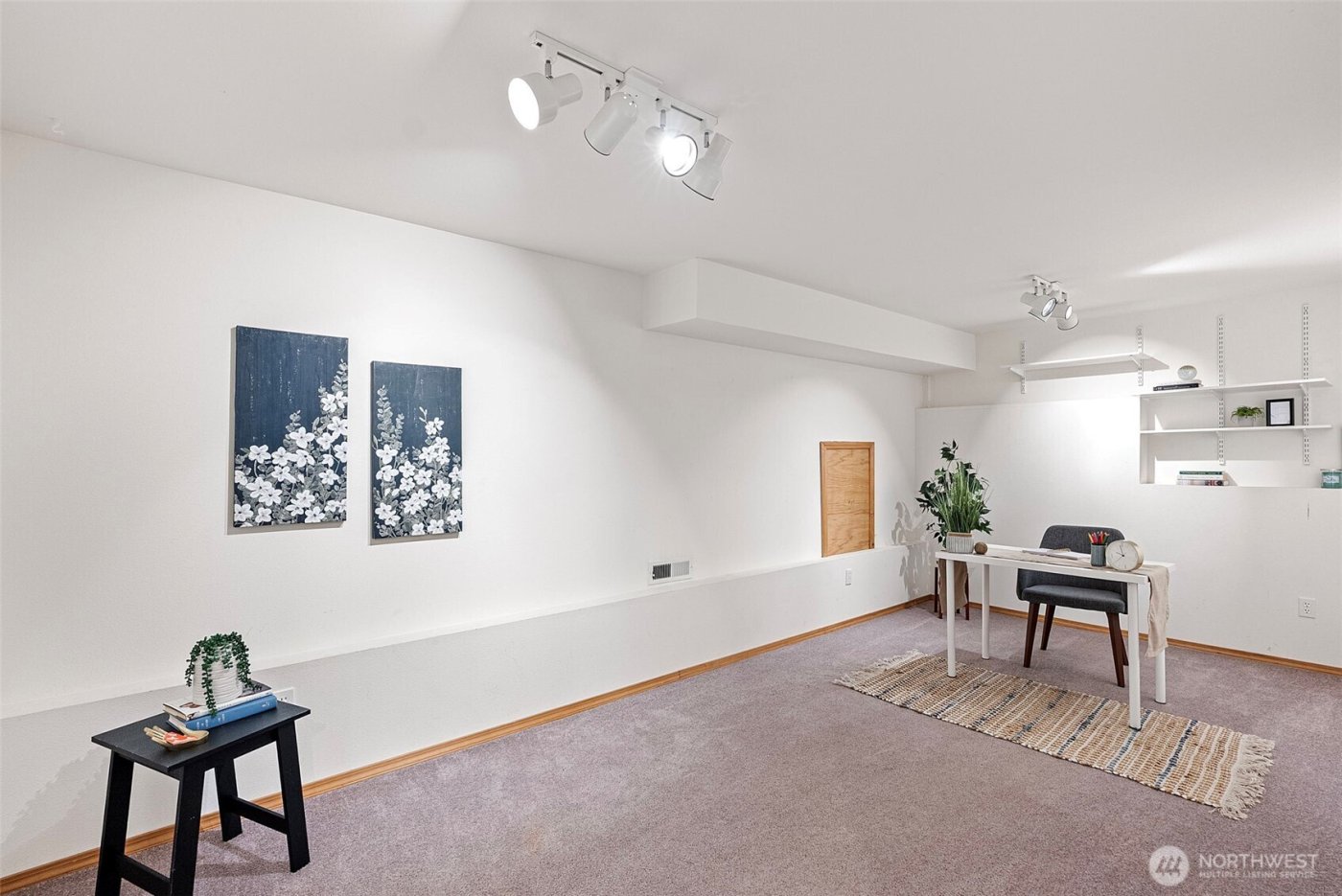 7331 E Center Street , Port Orchard, WA 98366