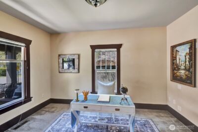250 SE Andrews Street , Issaquah, WA 98027 - Photo 4