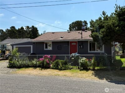 1414 177th Place , Long Beach, WA 98631