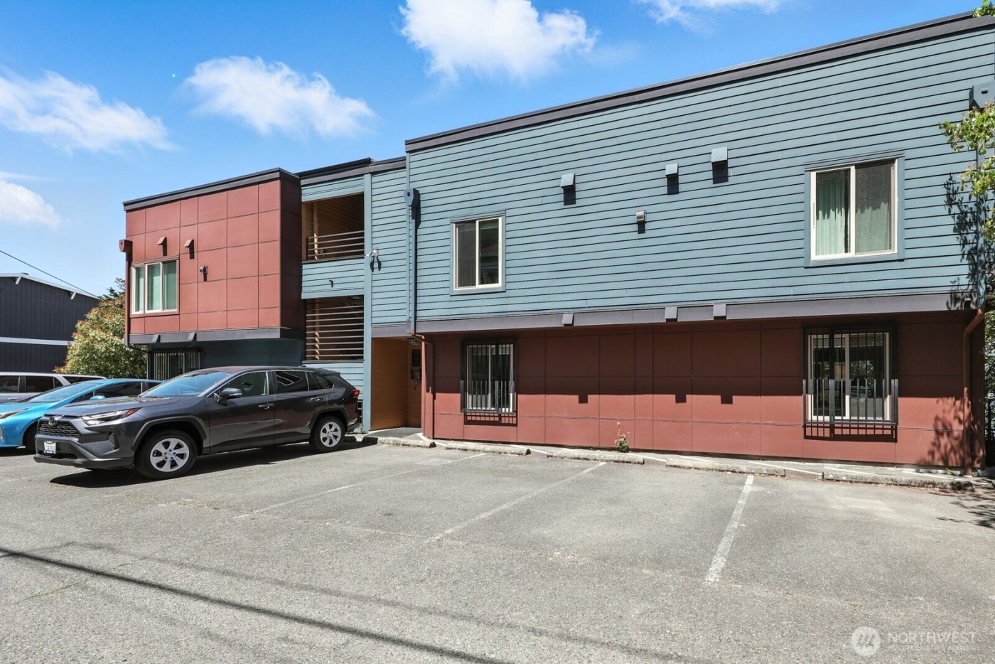 29 Etruria Street #B405, Seattle, WA 98109