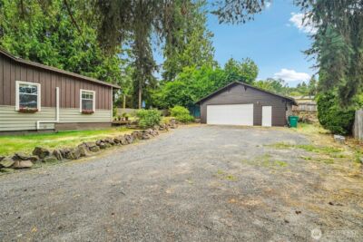 23716 Locust Way , Bothell, WA 98021 - Photo 2