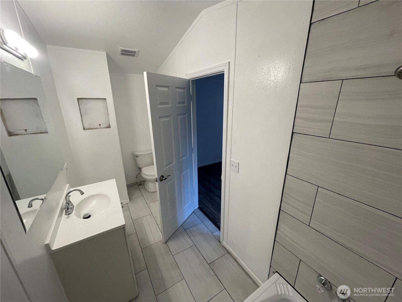 5705 SW Littlerock Road #16, Tumwater, WA 98512