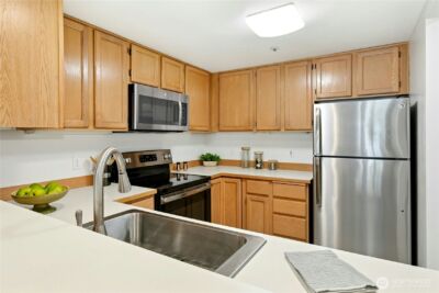 4081 224th Lane SE #202, Issaquah, WA 98029-6233 - Photo 16