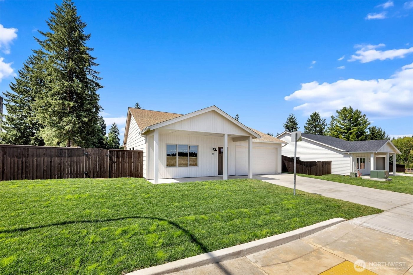 301 Cap Avenue , Winlock, WA 98596