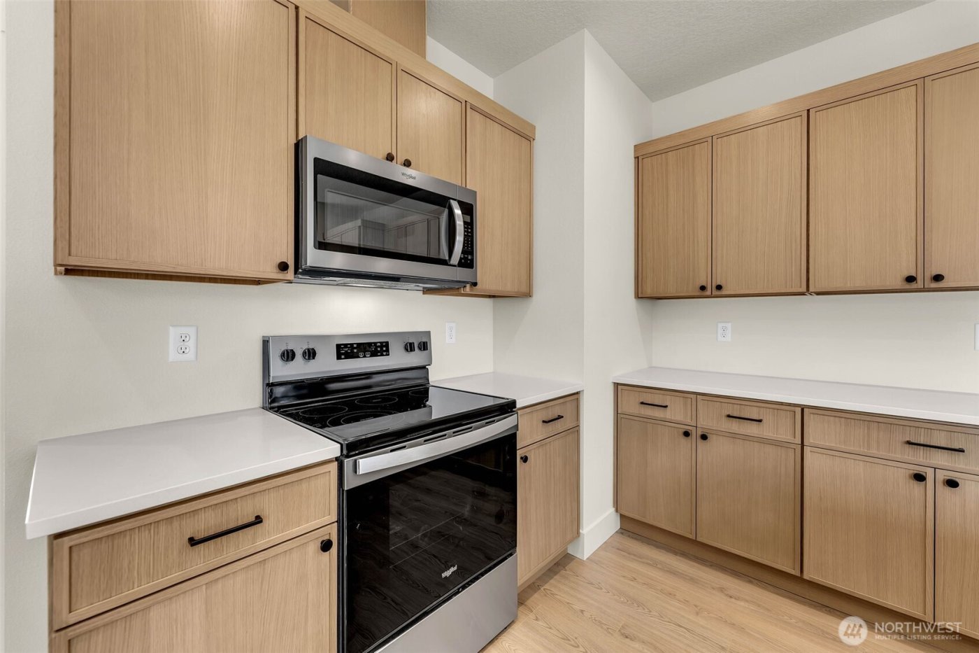 301 Cap Avenue , Winlock, WA 98596