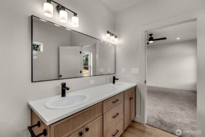 301 Cap Avenue , Winlock, WA 98596 - Photo 25