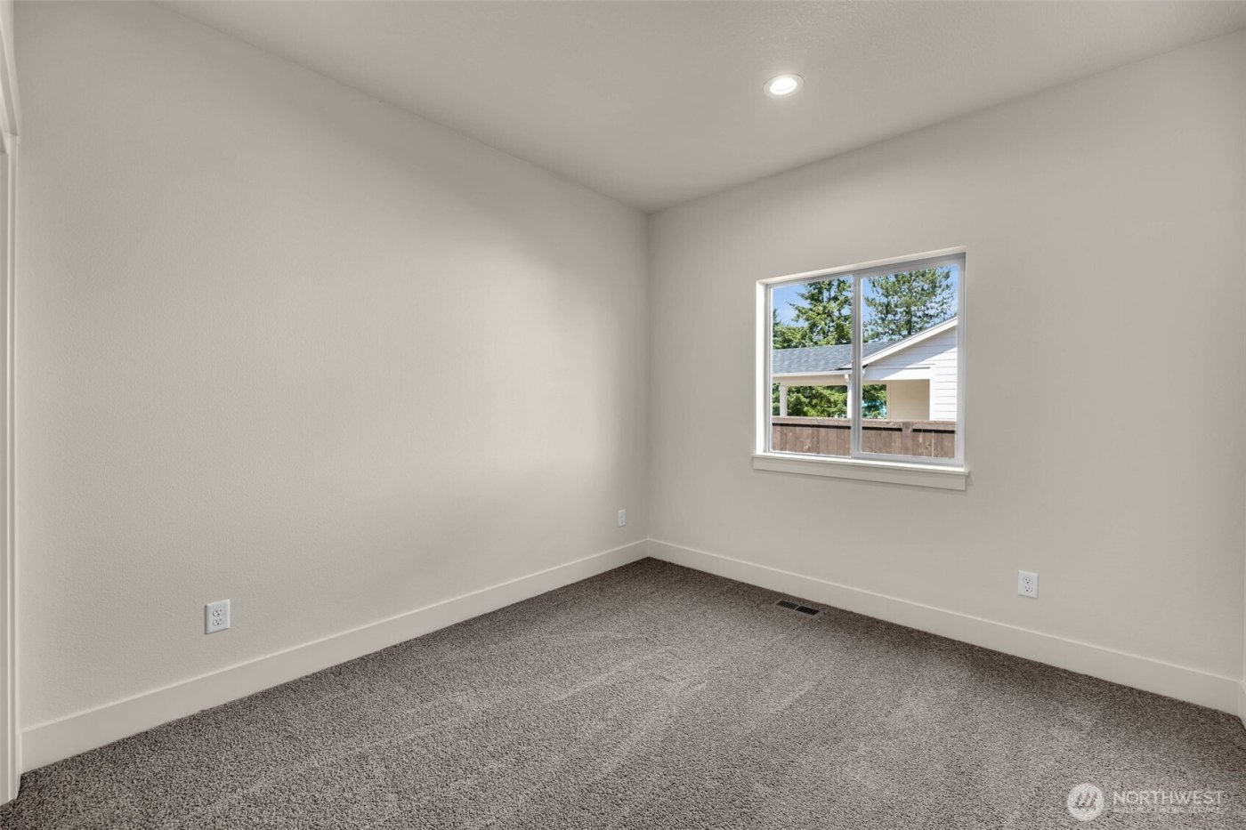 301 Cap Avenue , Winlock, WA 98596