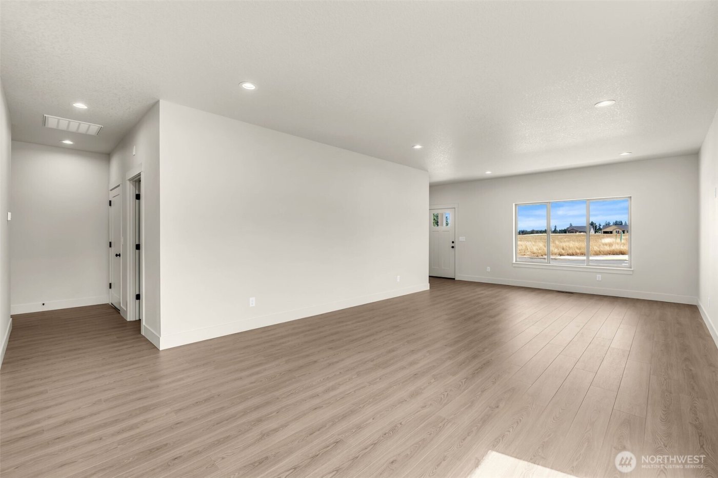 301 Cap Avenue , Winlock, WA 98596