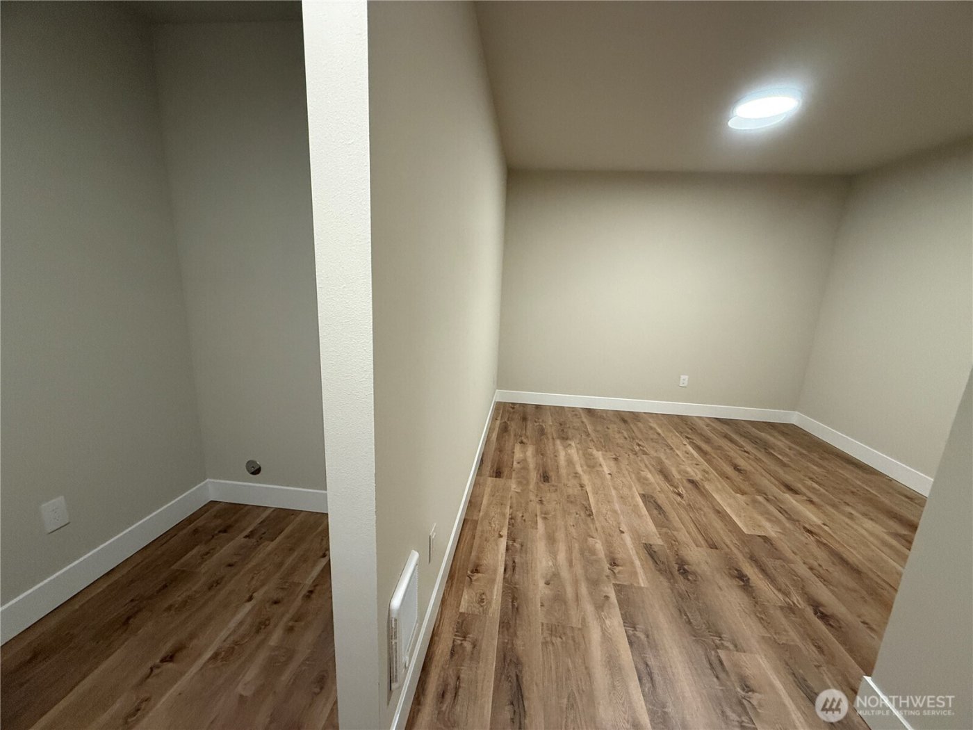 130 E Olympic Court , Allyn, WA 98524