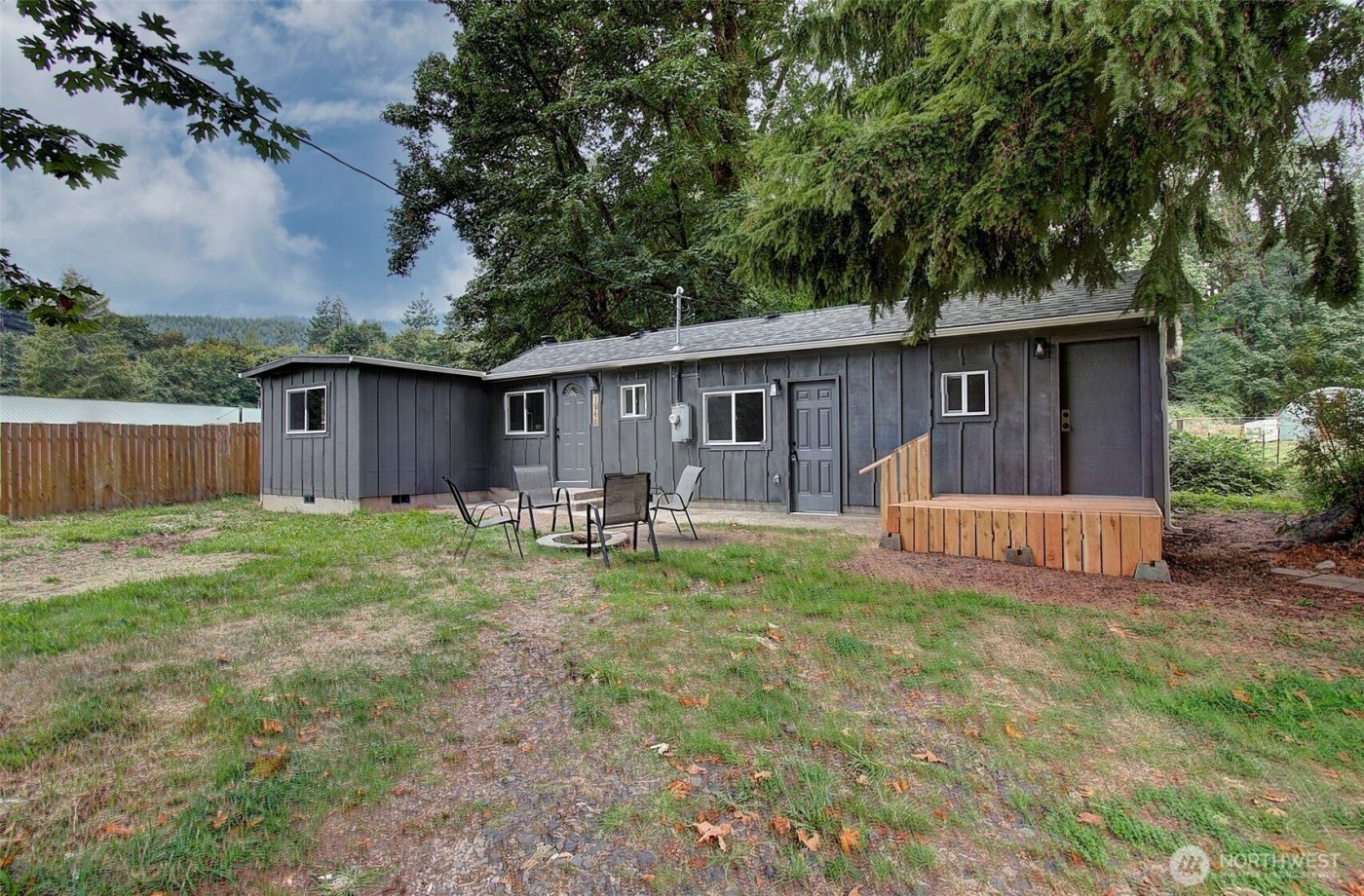 16790 Lewis River Road , Cougar, WA 98616
