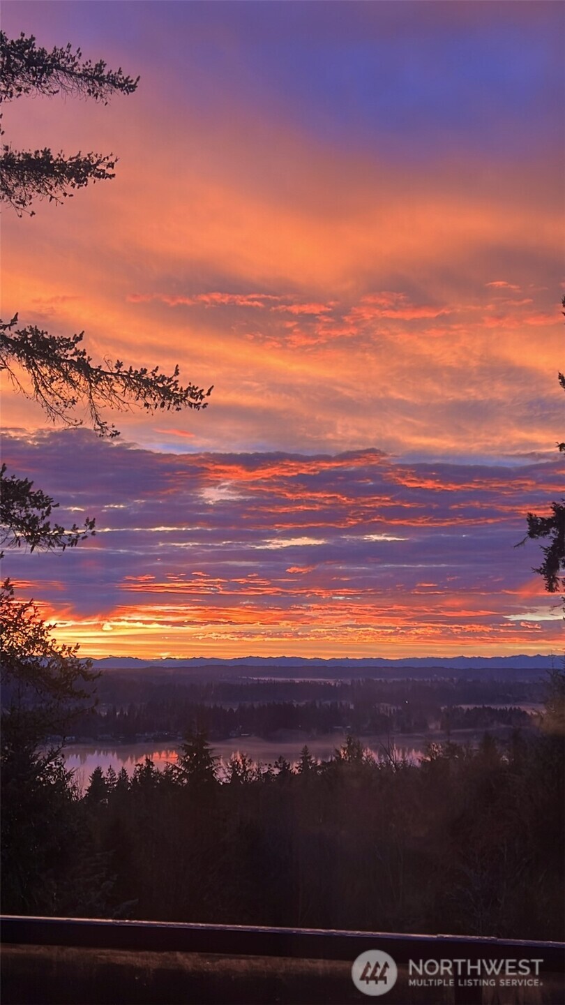 5175 NW El Camino Boulevard , Bremerton, WA 98312