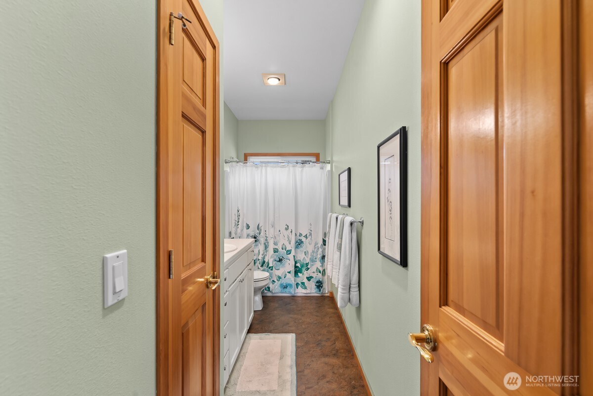 15107 N Lakeshore Drive , Entiat, WA 98822