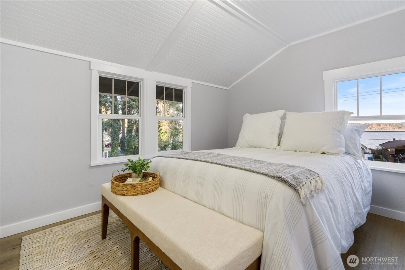 6937 Chico Way NW, Bremerton, WA 98312