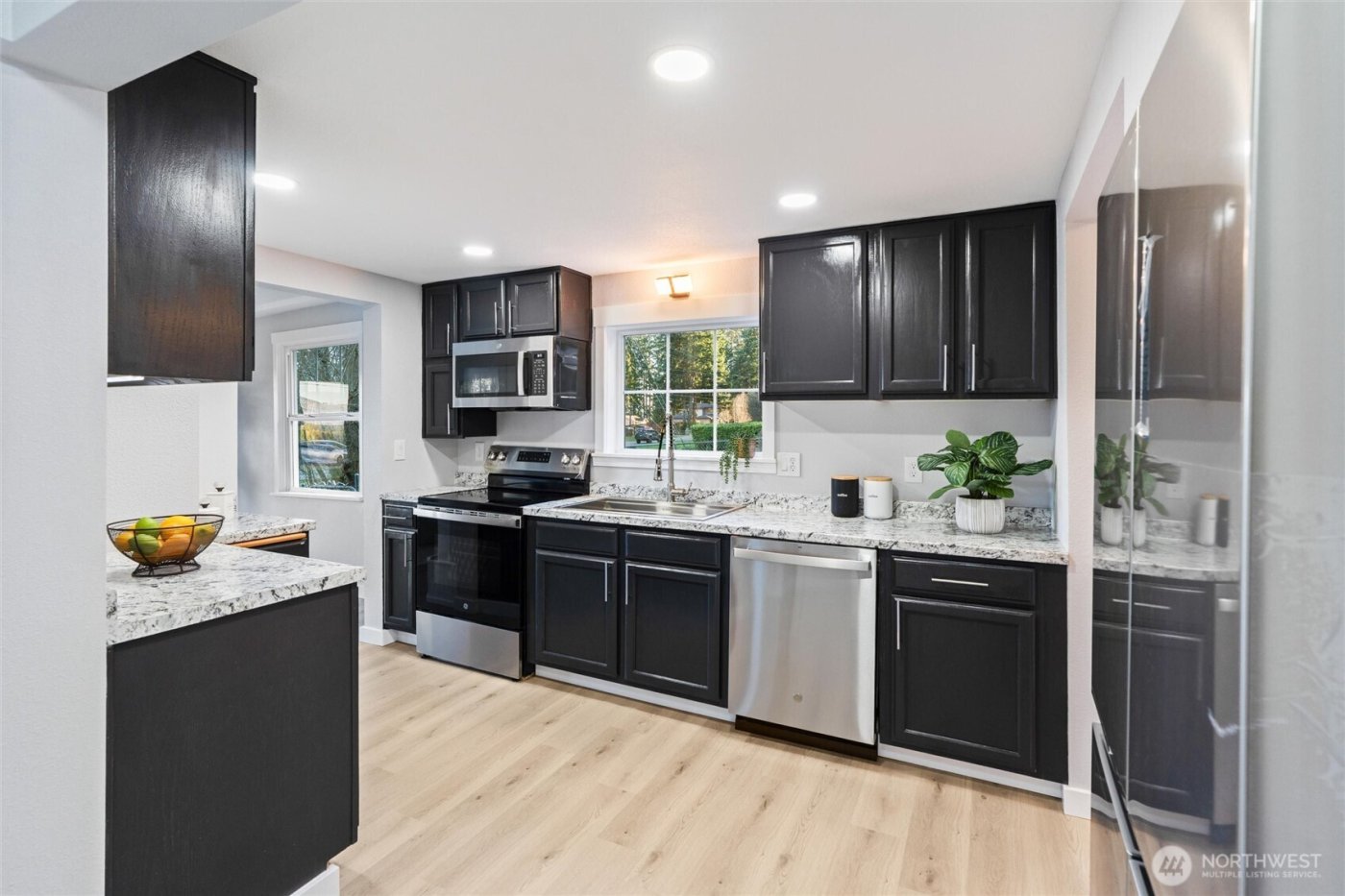 6937 Chico Way NW, Bremerton, WA 98312