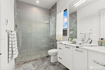 15411 SE 38th Street , Bellevue, WA 98006 - Photo 34