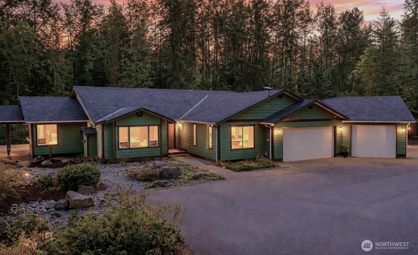 36003 36th Avenue E, Eatonville, WA 98328