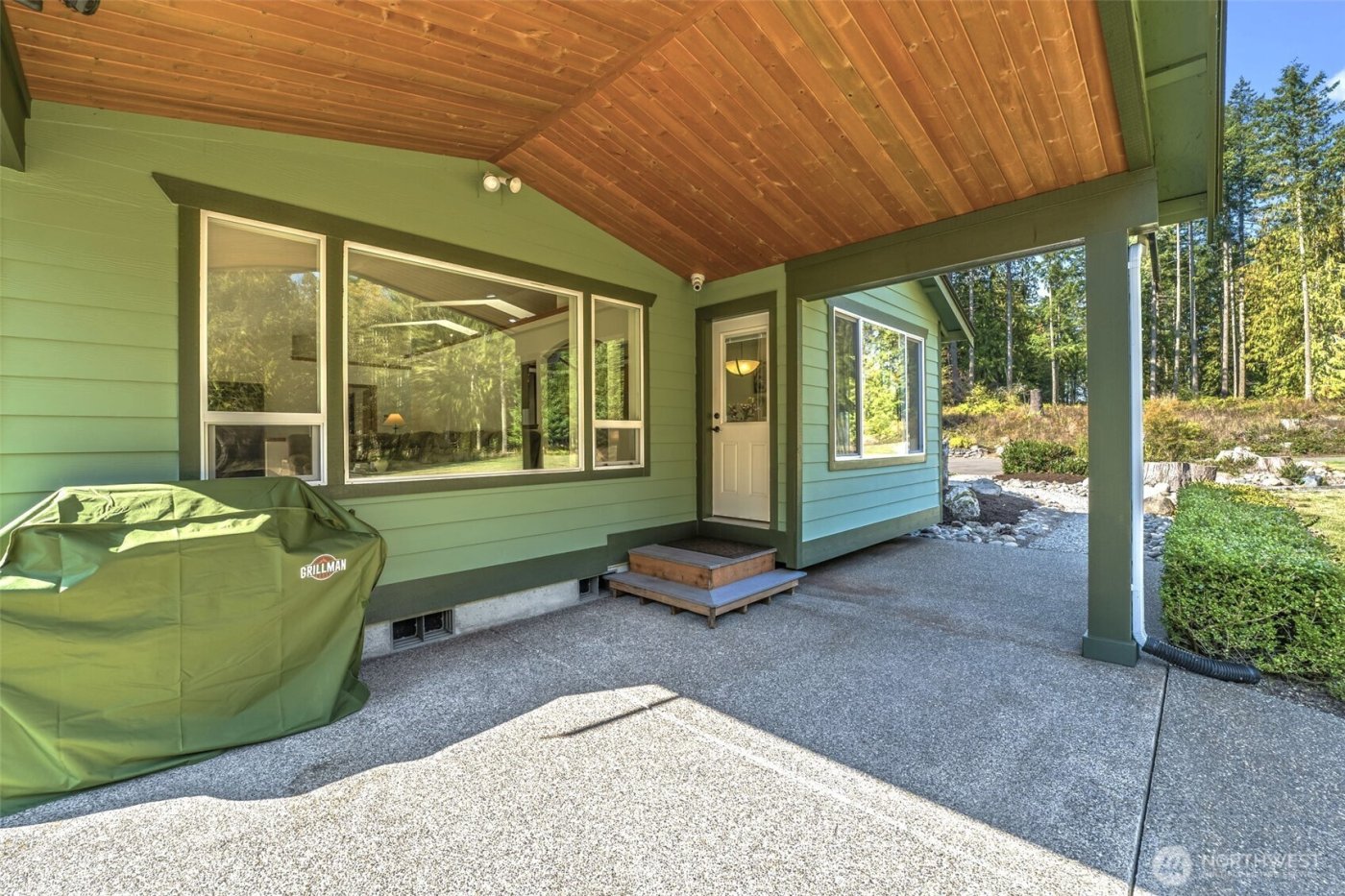 36003 36th Avenue E, Eatonville, WA 98328