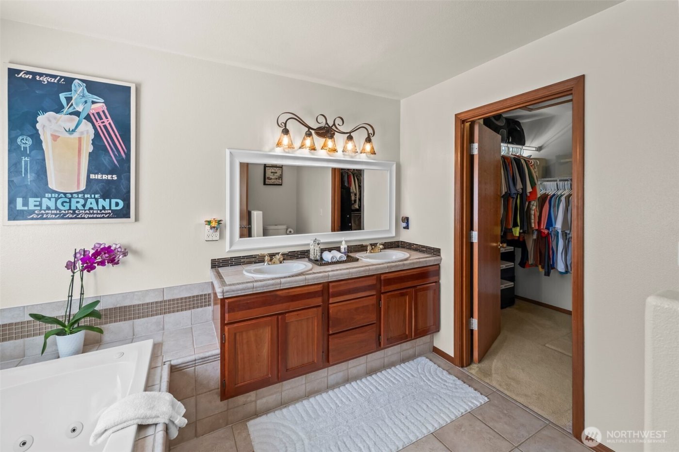 36003 36th Avenue E, Eatonville, WA 98328