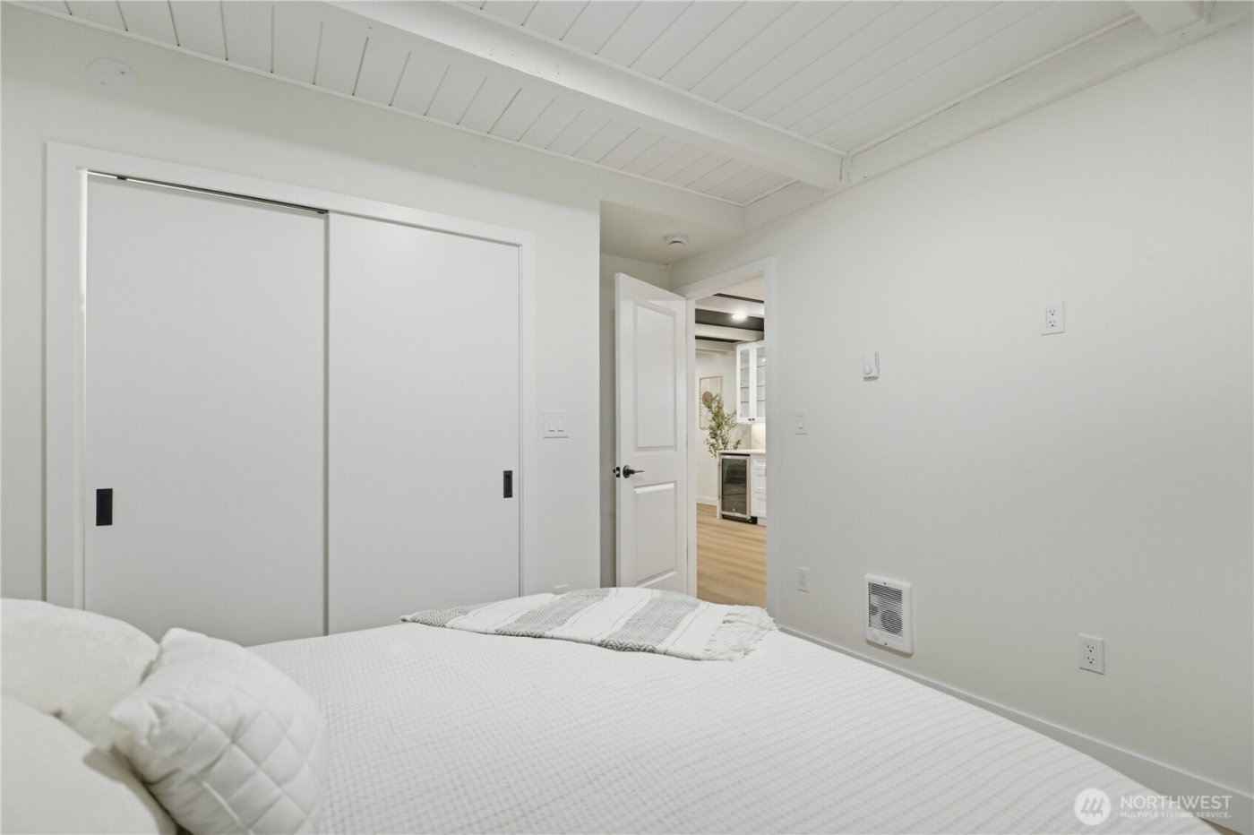 1270 Lansing Avenue , Bremerton, WA 98312