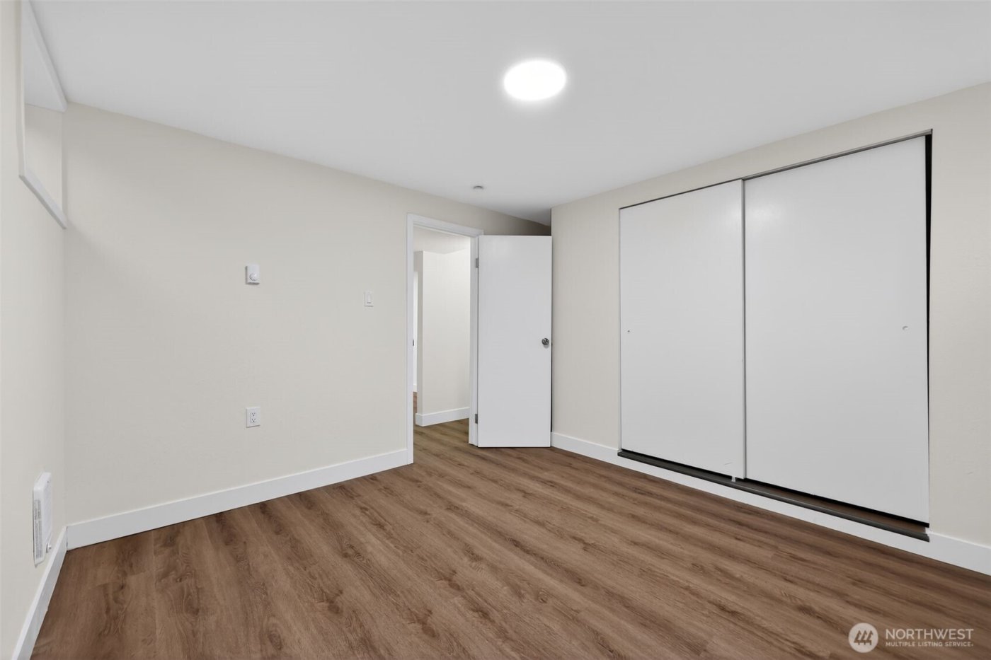 849 S Jackson Avenue , Tacoma, WA 98465