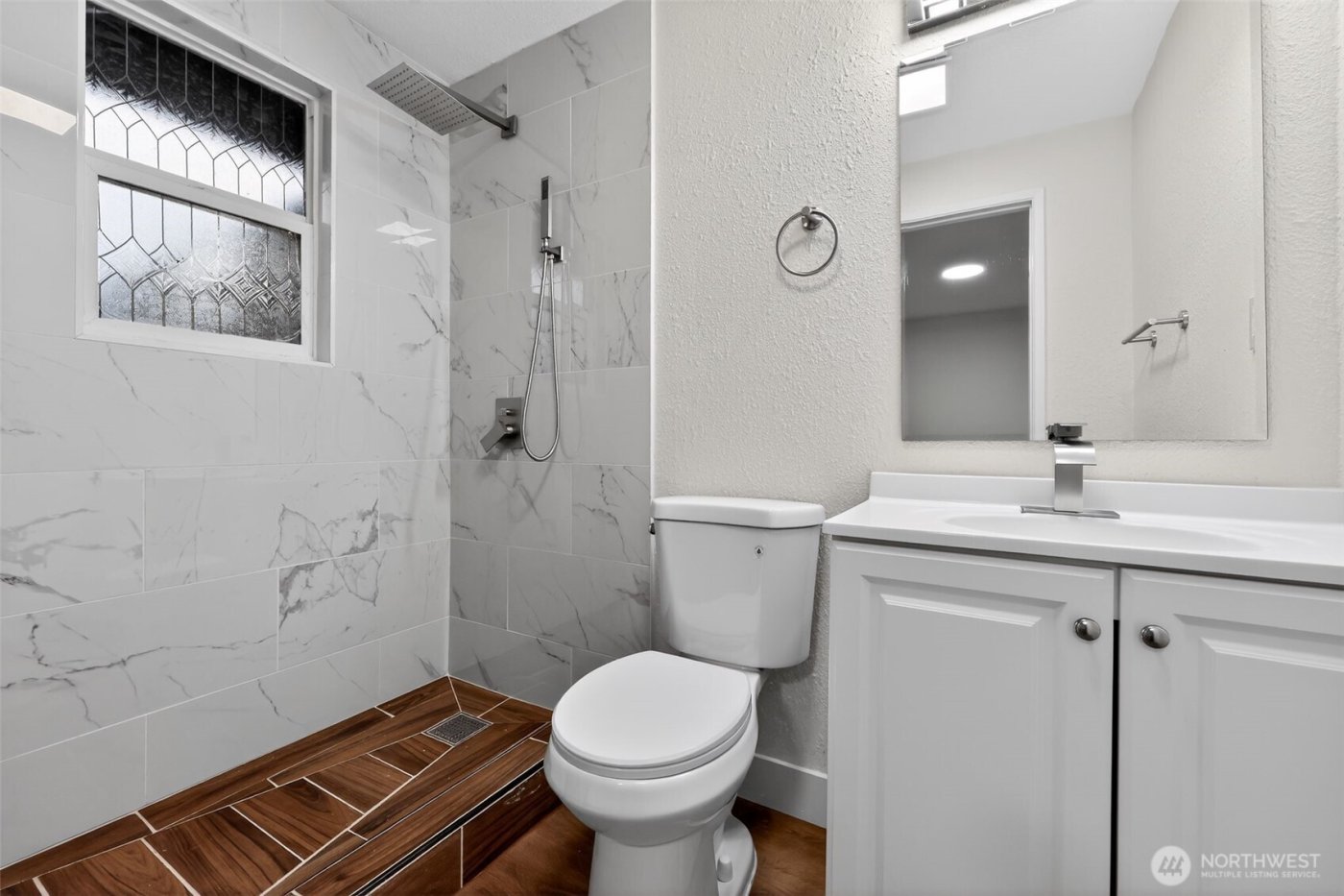 849 S Jackson Avenue , Tacoma, WA 98465