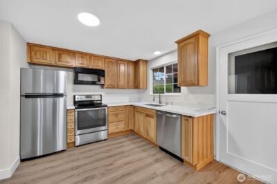 849 S Jackson Avenue , Tacoma, WA 98465 - Photo 5