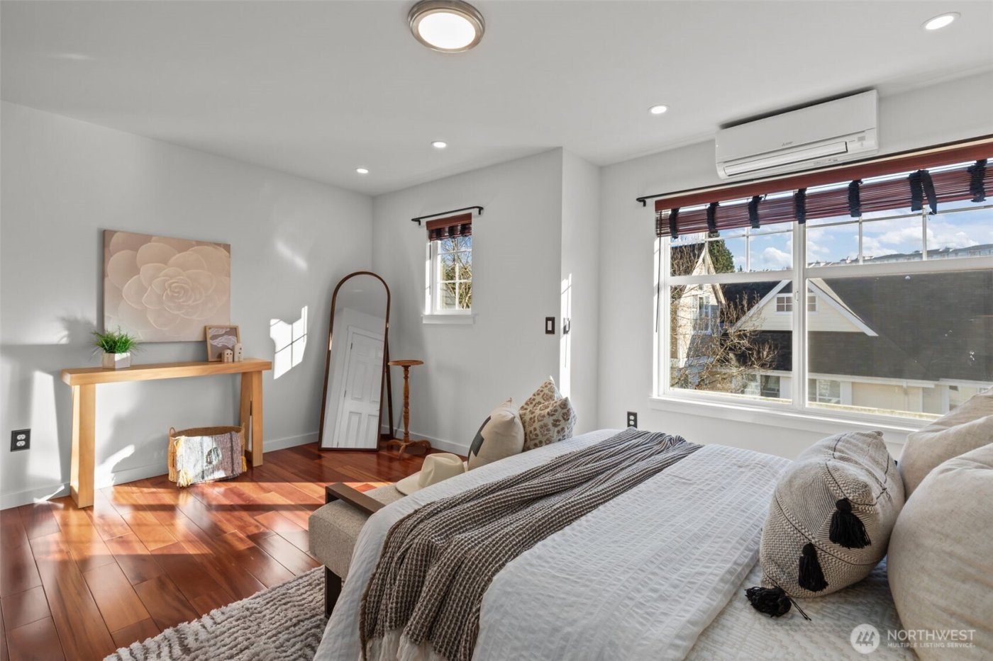 1621 Huckleberry Circle #1621, Issaquah, WA 98029