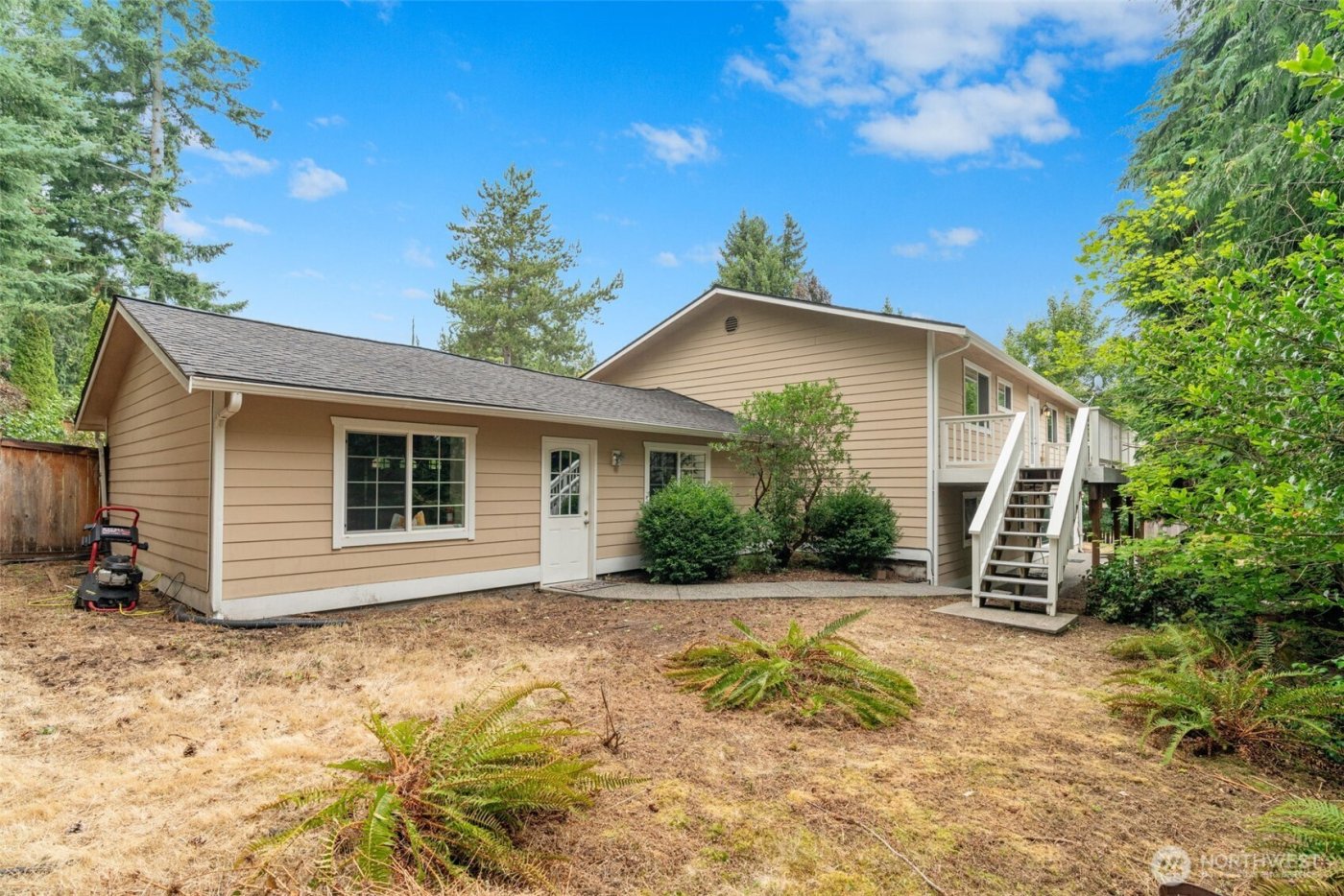 12623 NE 28th Street , Bellevue, WA 98005