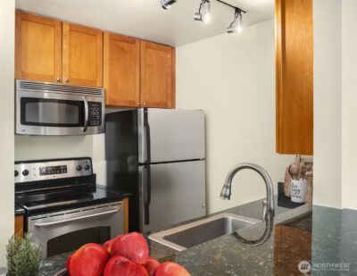 3636 Evanston Avenue N #12, Seattle, WA 98103 - Photo 8