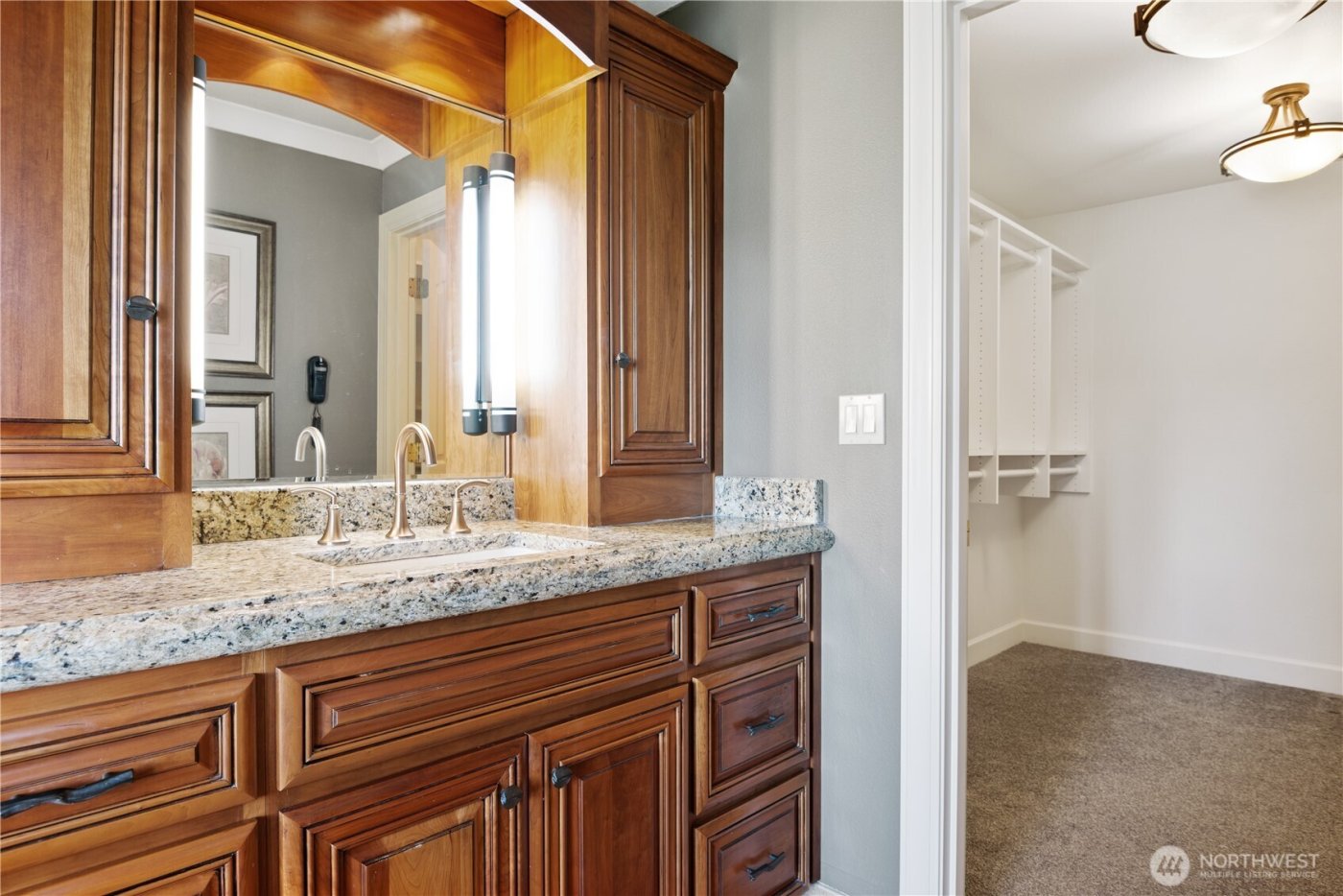 2512 Peters Drive , Longview, WA 98632