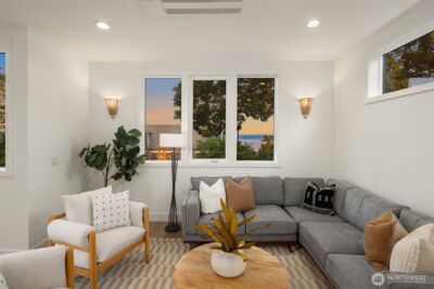 920 34th Avenue #B, Seattle, WA 98122 - Photo 18