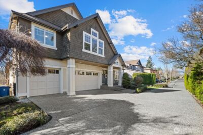 215 Ilwaco Place SE, Renton, WA 98059 - Photo 2