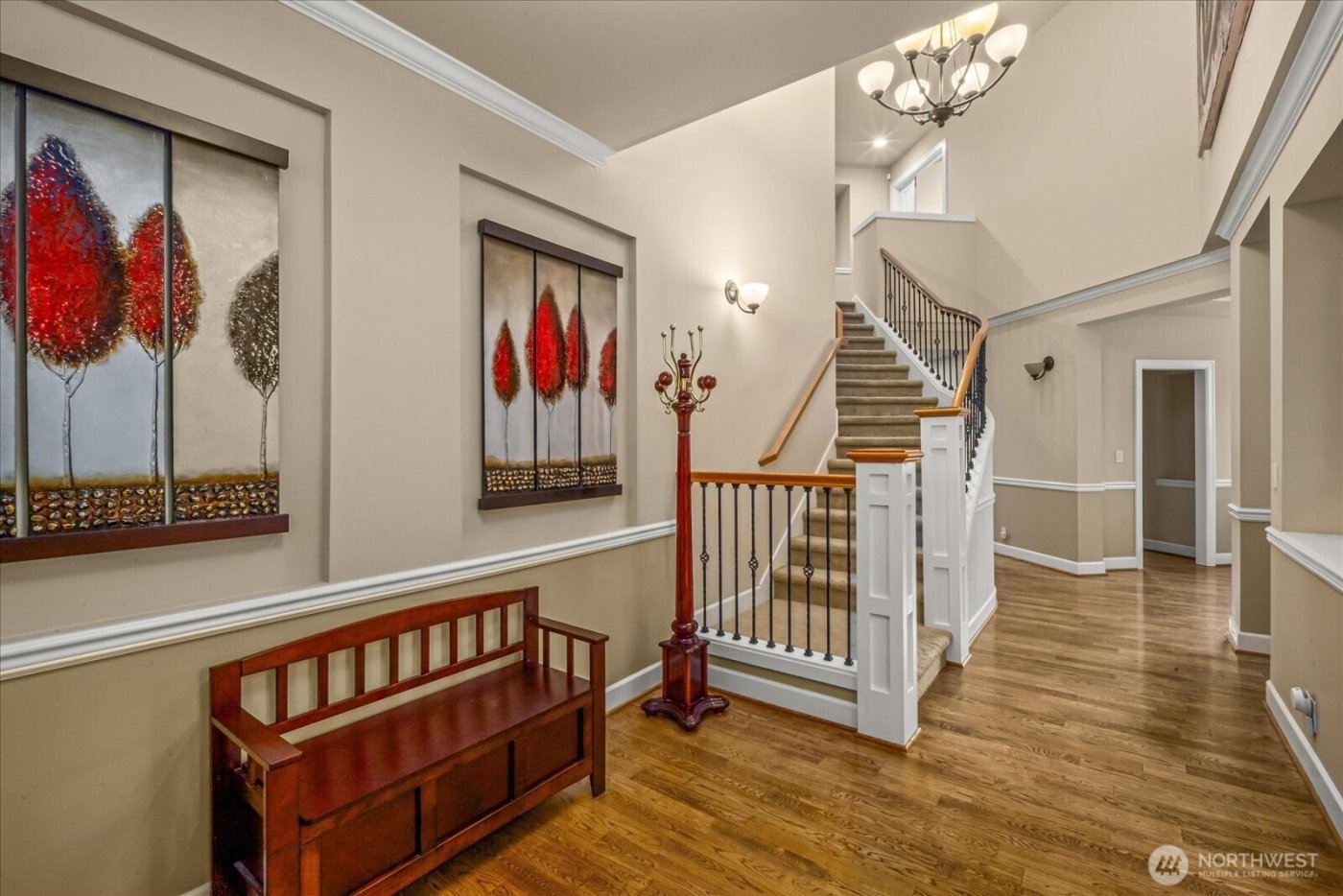 215 Ilwaco Place SE, Renton, WA 98059