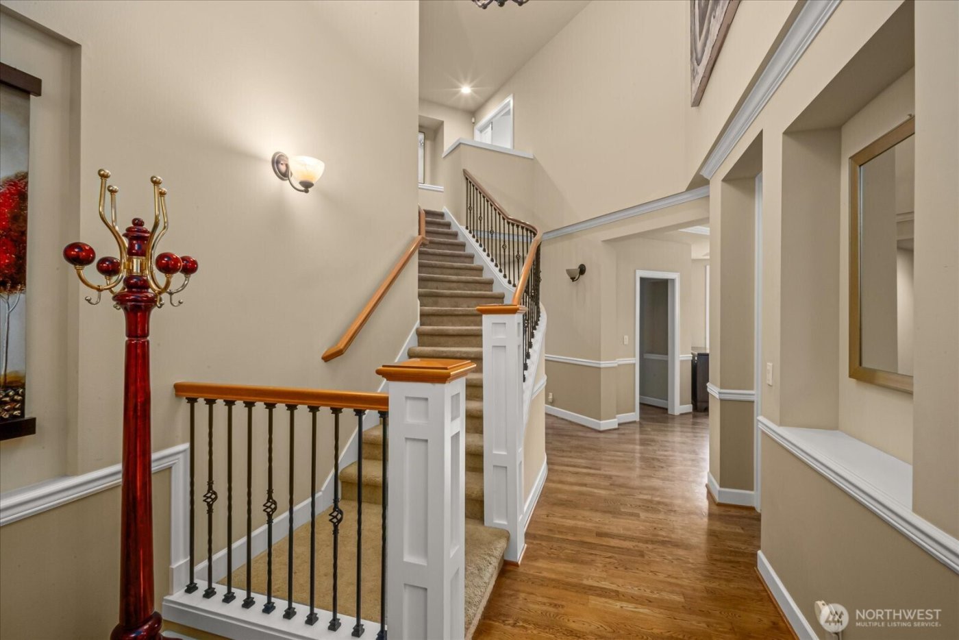 215 Ilwaco Place SE, Renton, WA 98059