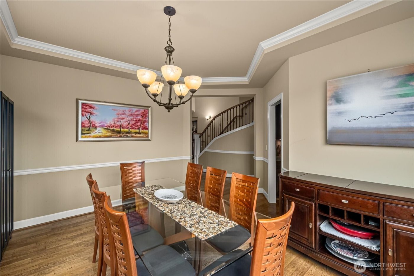 215 Ilwaco Place SE, Renton, WA 98059