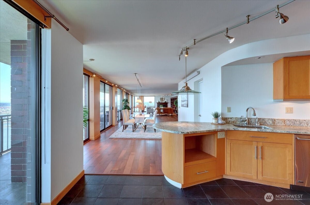 1 N Stadium Way #16, Tacoma, WA 98403