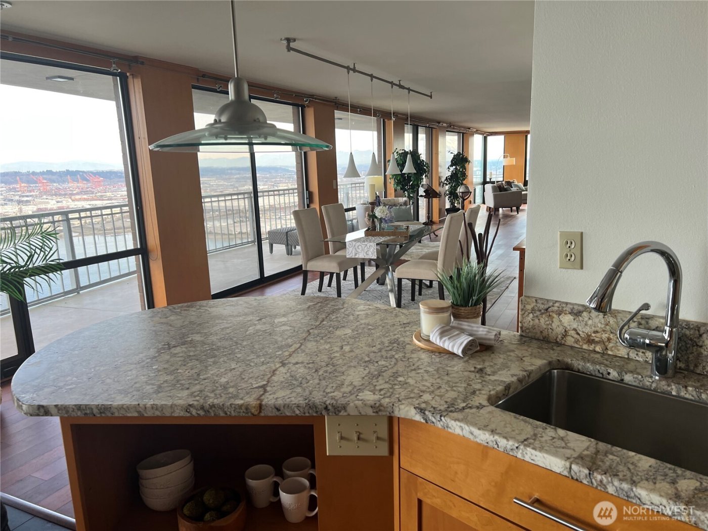 1 N Stadium Way #16, Tacoma, WA 98403