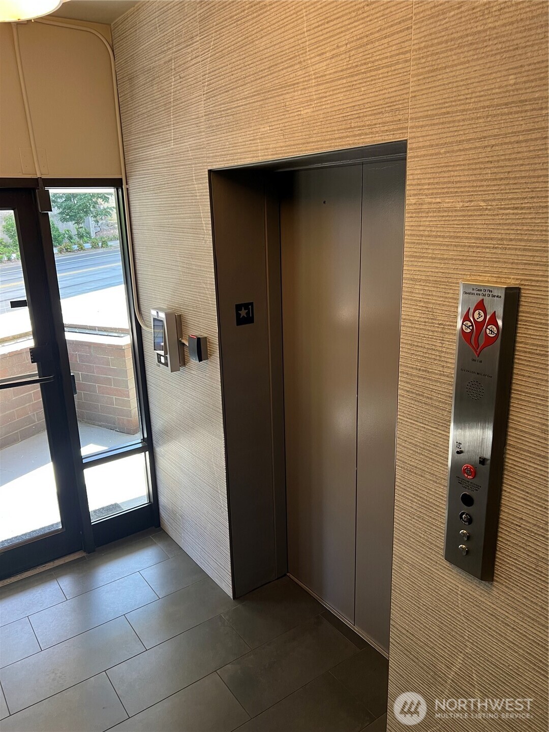 1 N Stadium Way #16, Tacoma, WA 98403