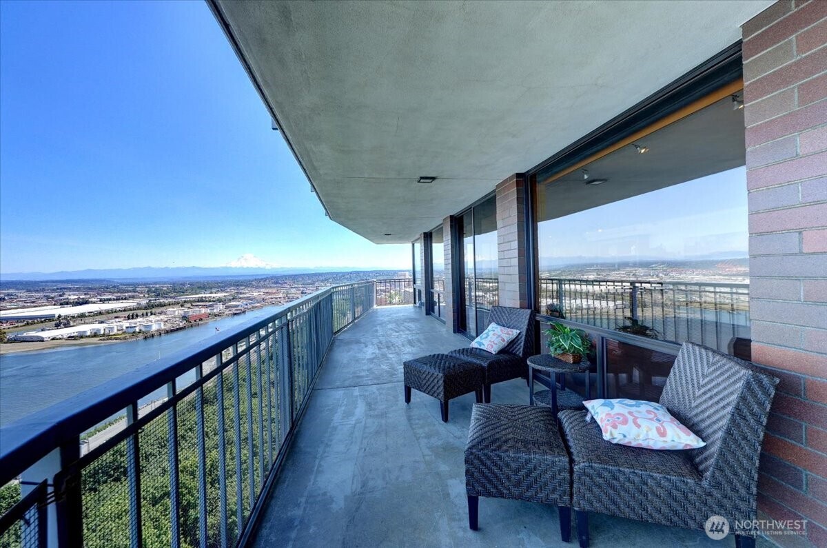 1 N Stadium Way #16, Tacoma, WA 98403