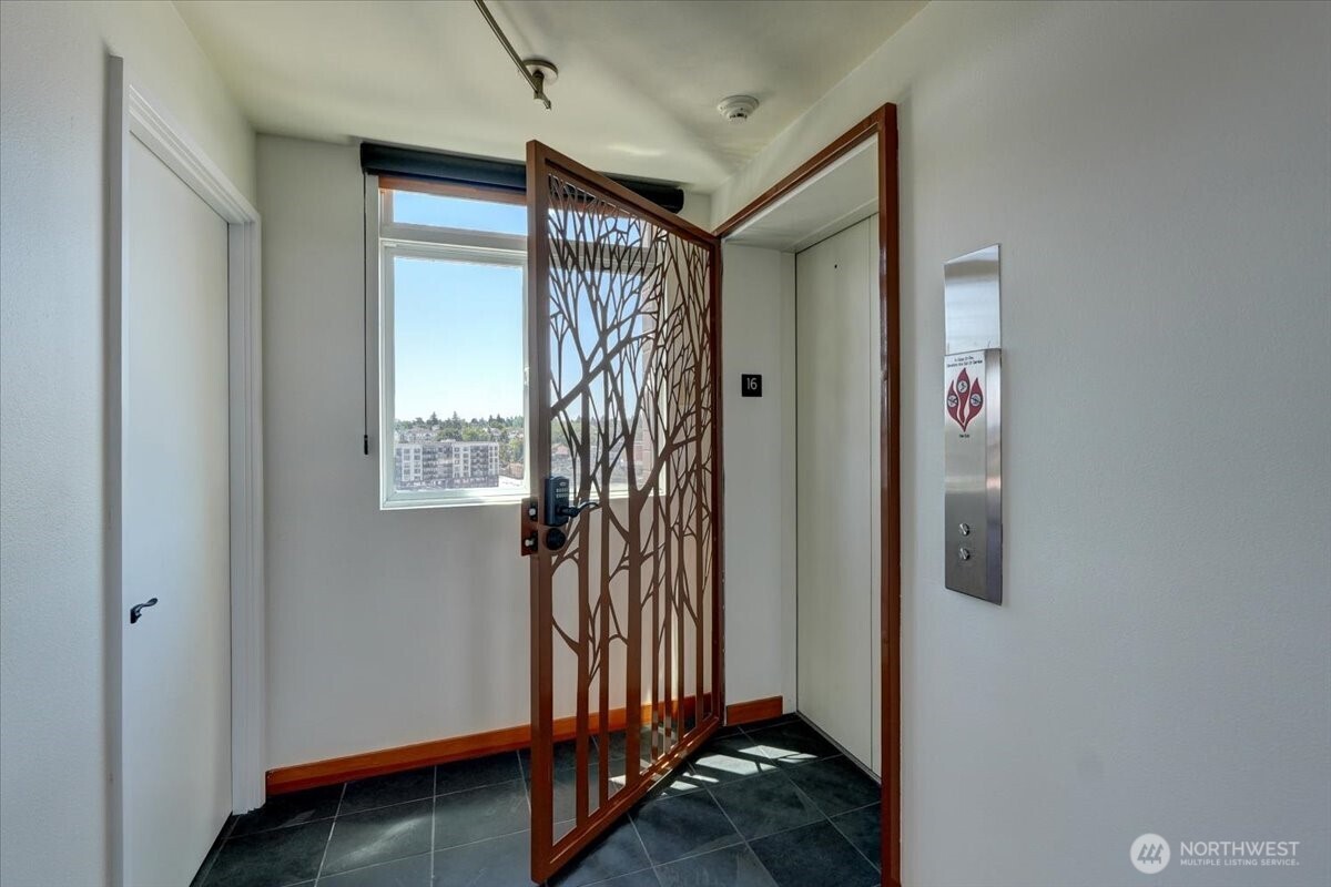 1 N Stadium Way #16, Tacoma, WA 98403