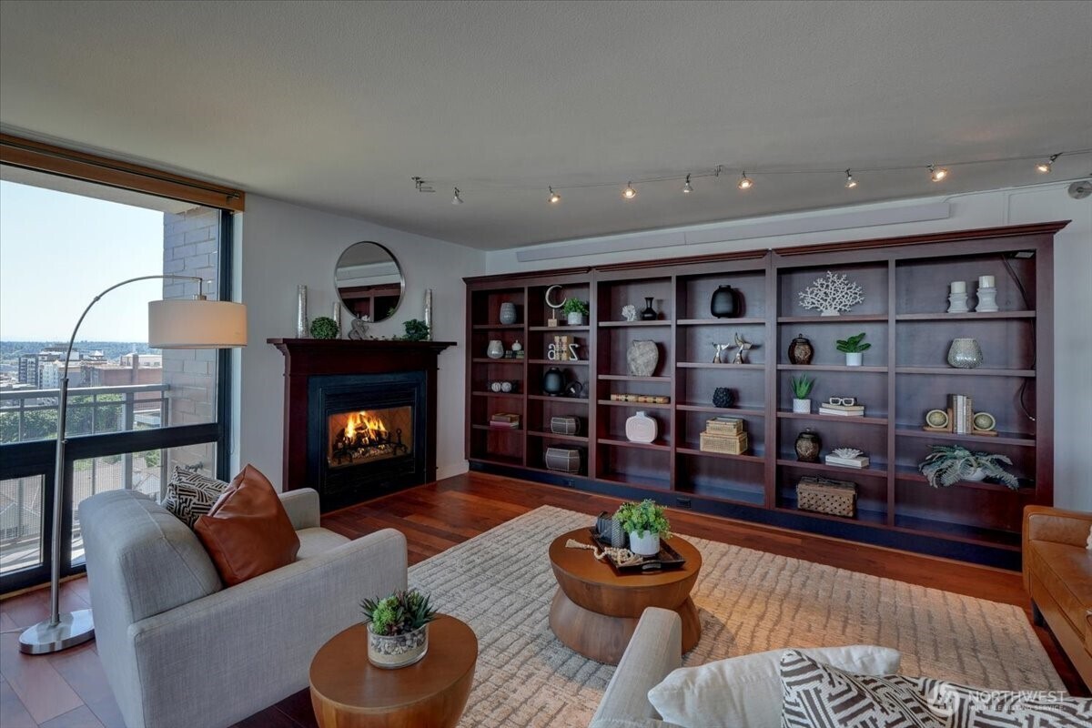 1 N Stadium Way #16, Tacoma, WA 98403