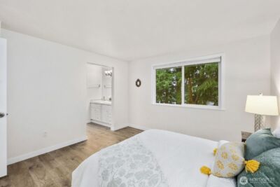 15132 SE 48th Drive , Bellevue, WA 98006 - Photo 14