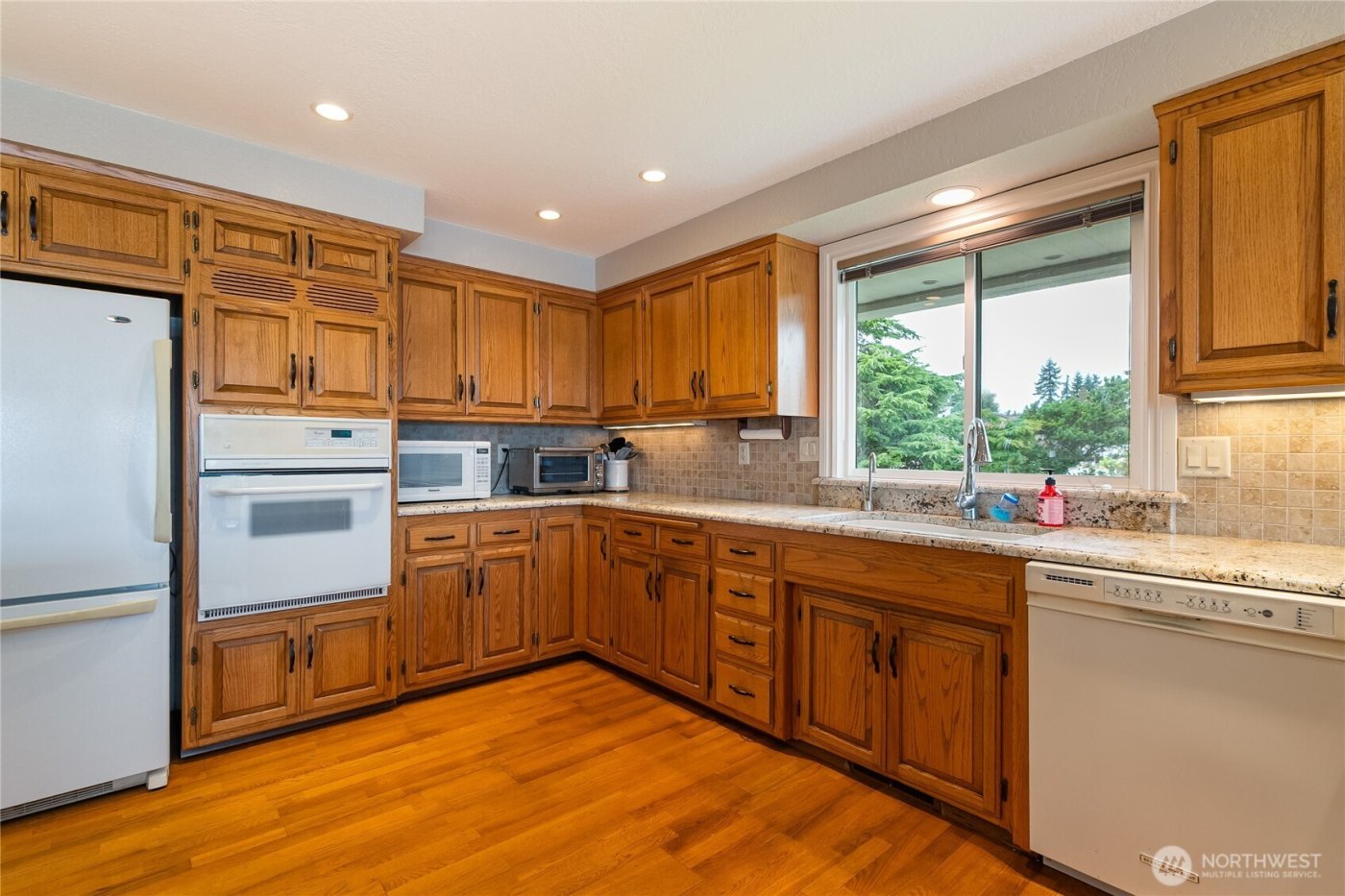 8104 Chehalis Road , Blaine, WA 98230