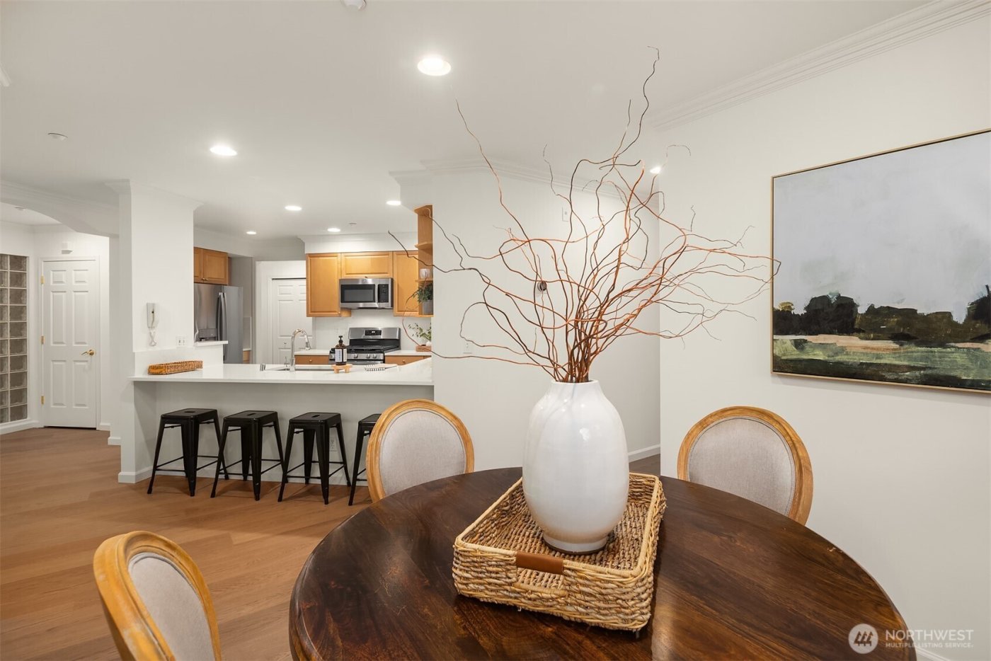 836 2nd Avenue #303, Kirkland, WA 98033