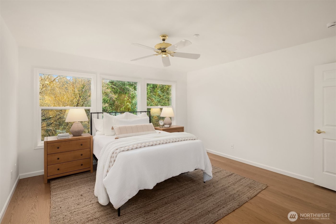 836 2nd Avenue #303, Kirkland, WA 98033