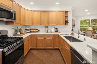 836 2nd Avenue #303, Kirkland, WA 98033