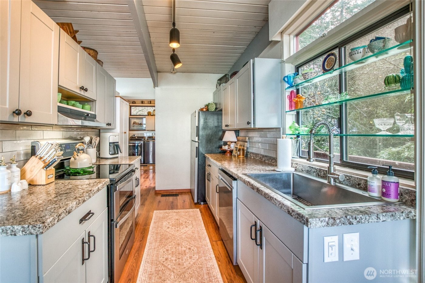 309 Sunset Avenue , Orcas Island, WA 98245-9657